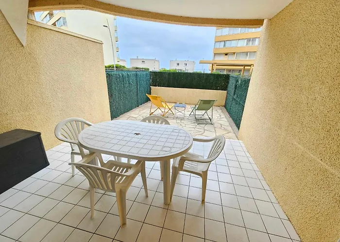 Appartement Avec Parking A 150M De La Plage